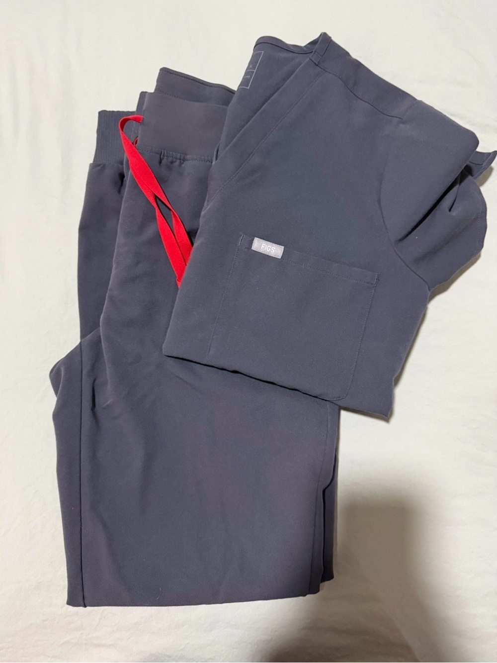 FIGS Women’s Scrub set